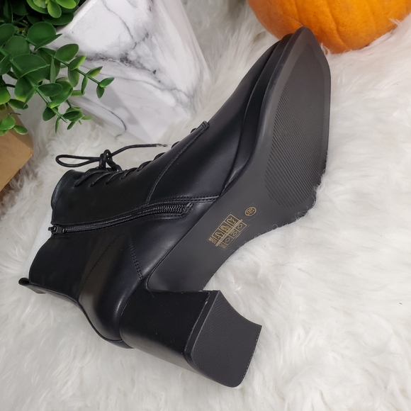 KALINDI ANKLE BOOTS WITH WIDE LACES SIZE 8.5 - Picture 5 of 6